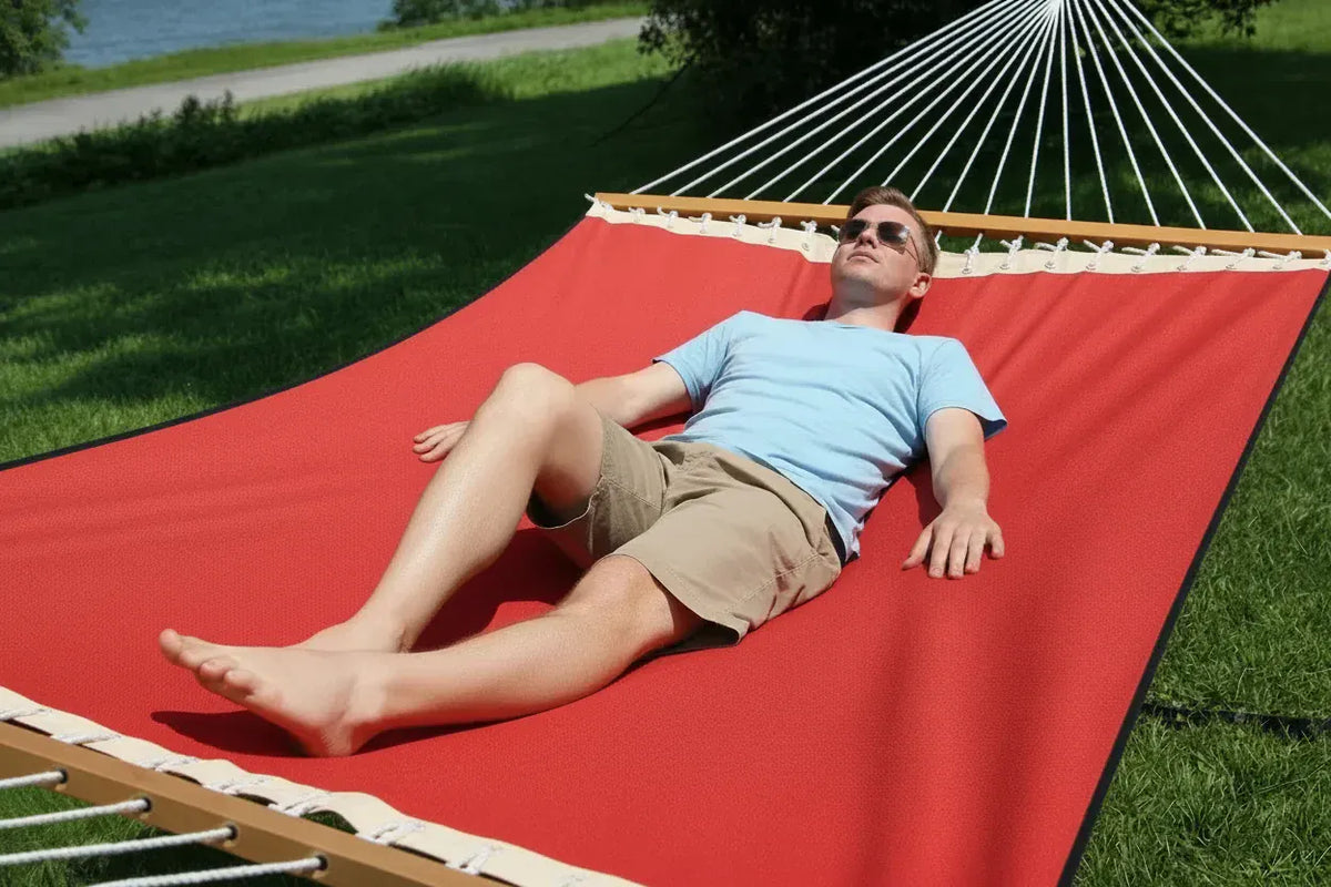 Poolside | Lake Hammock with 3-Beam Stand