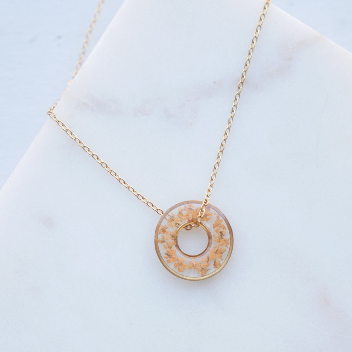 Collier Dona