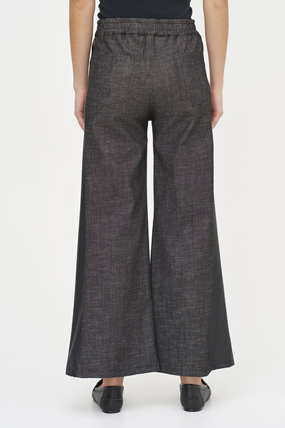 Women's Wide-Leg Pull-On Denim Pants with Faux Leather Side Trim