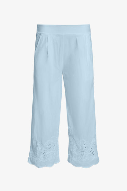Women's Woven Capri Trousers