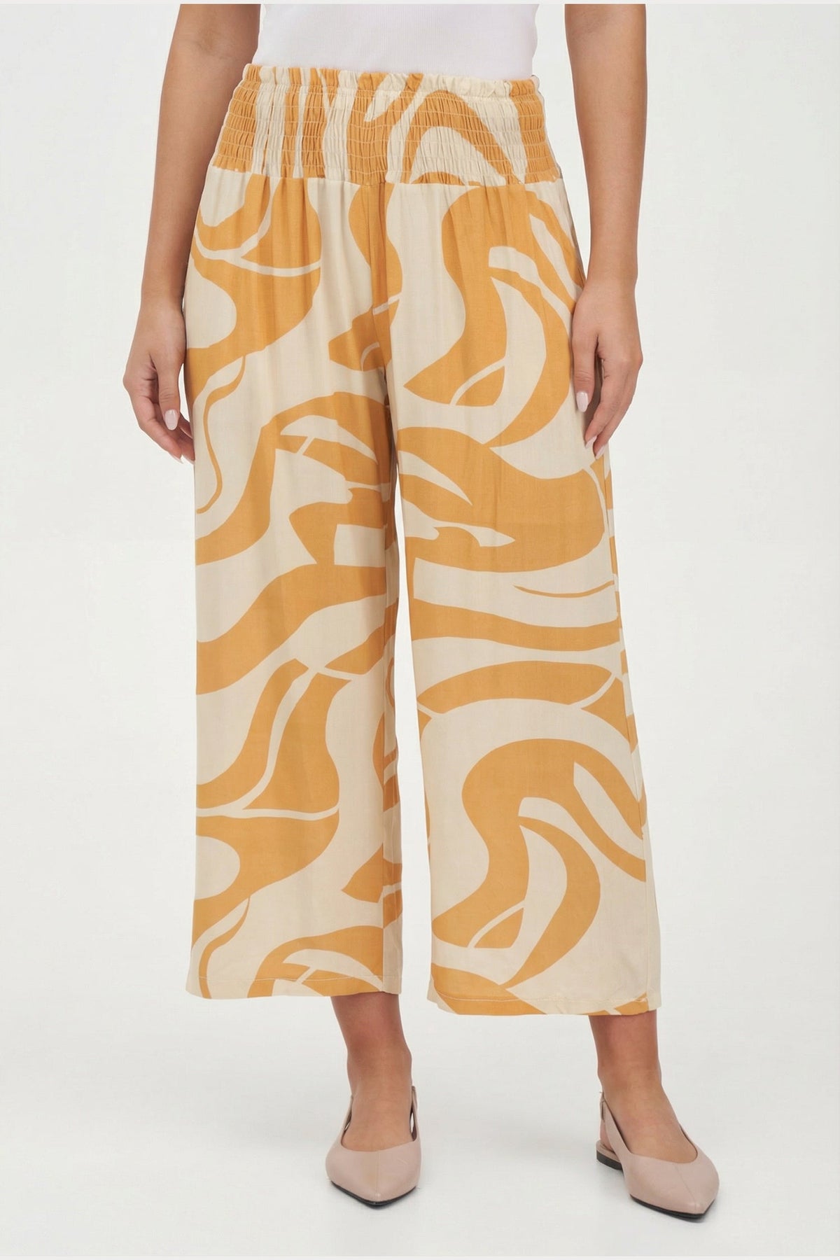Women's Woven Capri Trousers