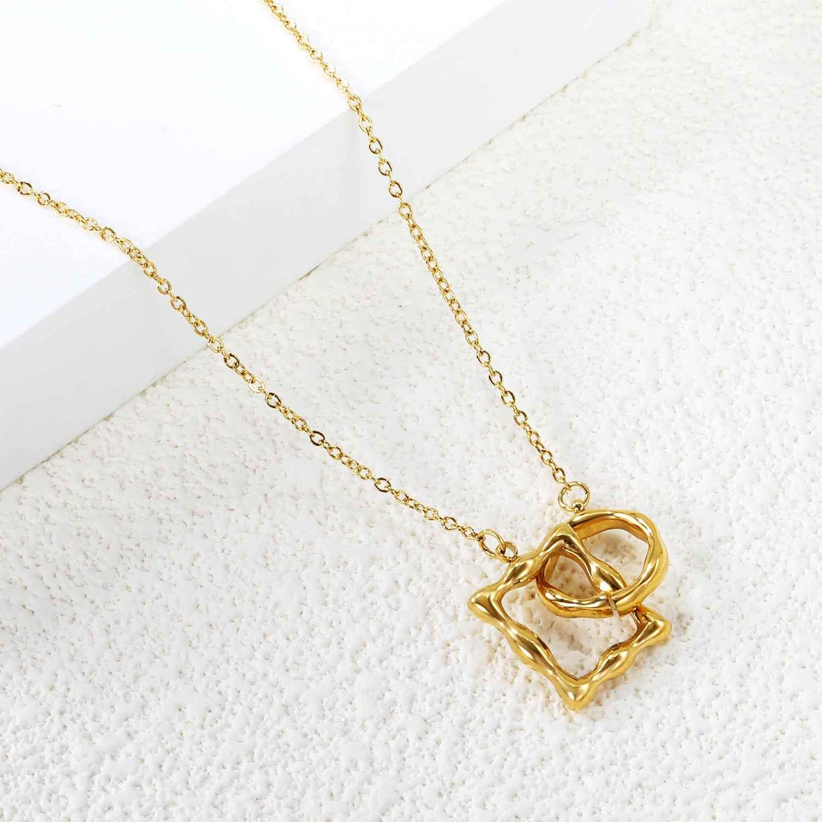 Irregular Square Clasp Pendant Necklace