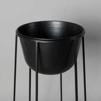 Nura Black Raised Metal Pot Planter 2.5’