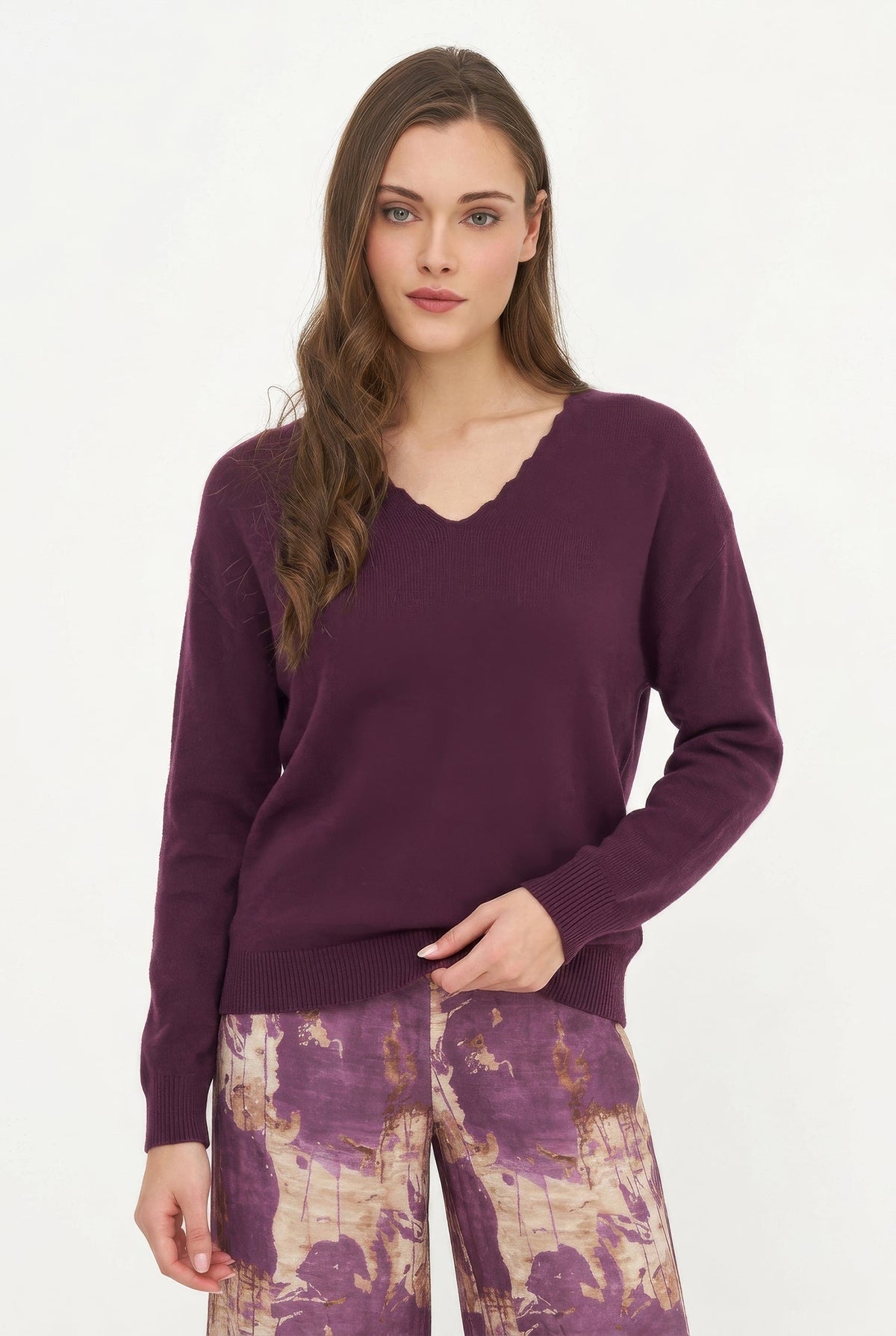 Women's Scalloped V-Neck Tunic Sweater