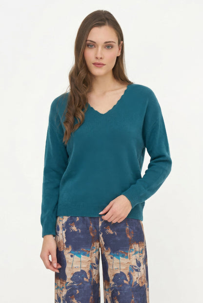 Women's Scalloped V-Neck Tunic Sweater