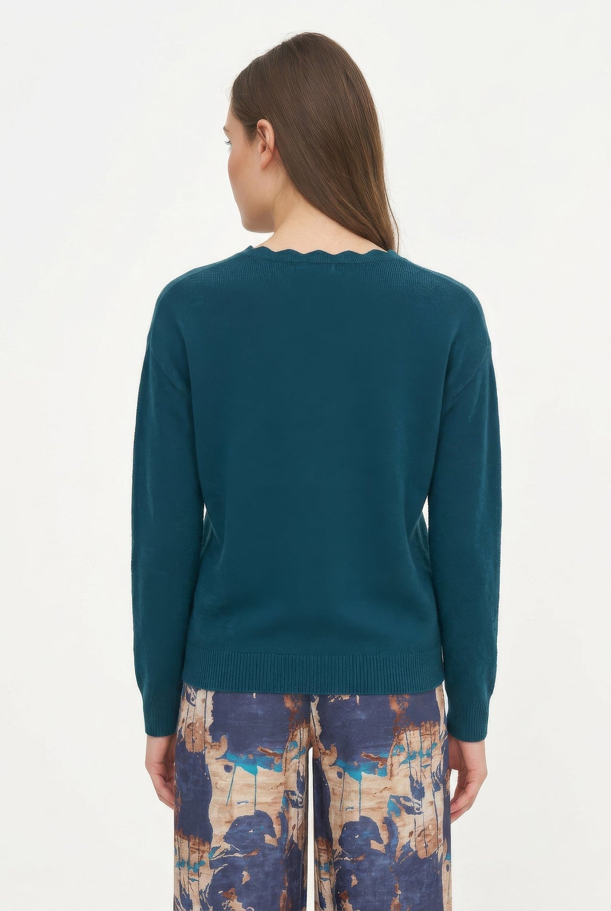 Women's Scalloped V-Neck Tunic Sweater