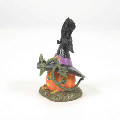 Department 56 Village Collection Accessories Halloween Feline Noir Cat on Pumpkin 2025 Dated Figurine, 4.02 Inch, Multicolor