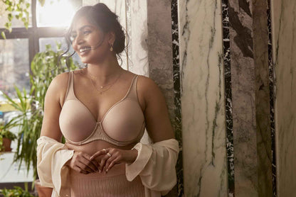 Wonderbra Plus Full Support Underwire Bra, Blush Cosmetic, 38d 🍁 All In One Marketplace Canada