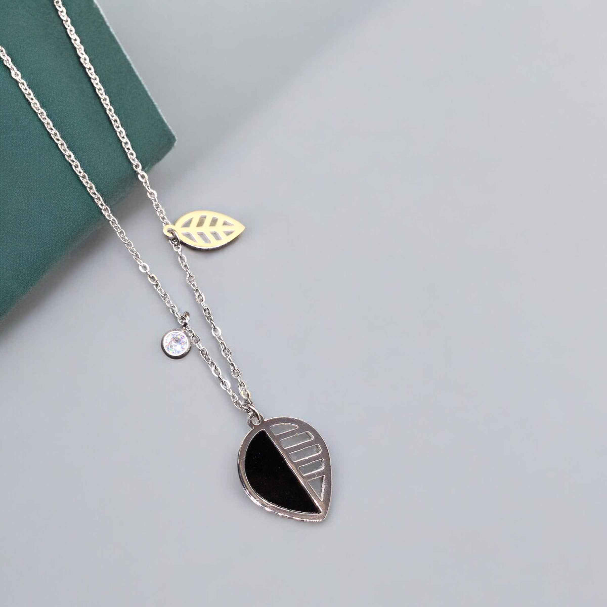 Leaf Stainless Steel Necklace Pendants With Long Chain