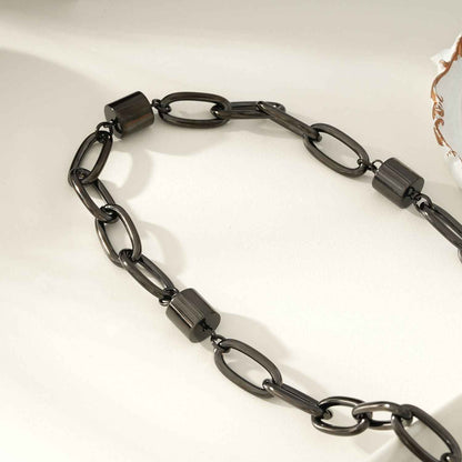 AKELLO BLACK: Black Carbon Power Chain