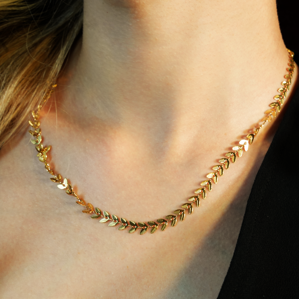 ALALA Gold: Botanical Beauty Embossed Leaf Necklace