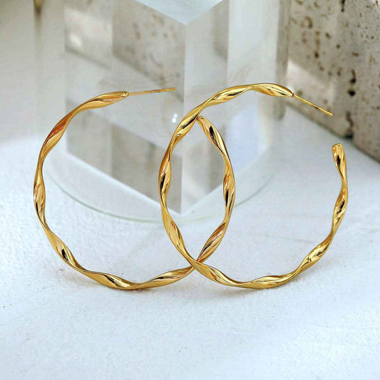 ALICIA Wavy Twist Gold Hoop Earrings