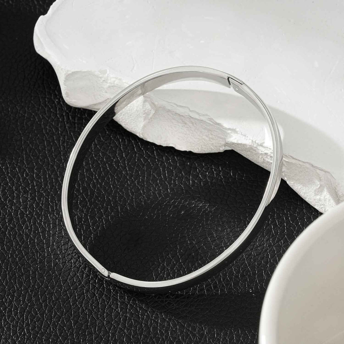 BAKOVAN: Mid Width Silver Band Bracelet for Men or Women