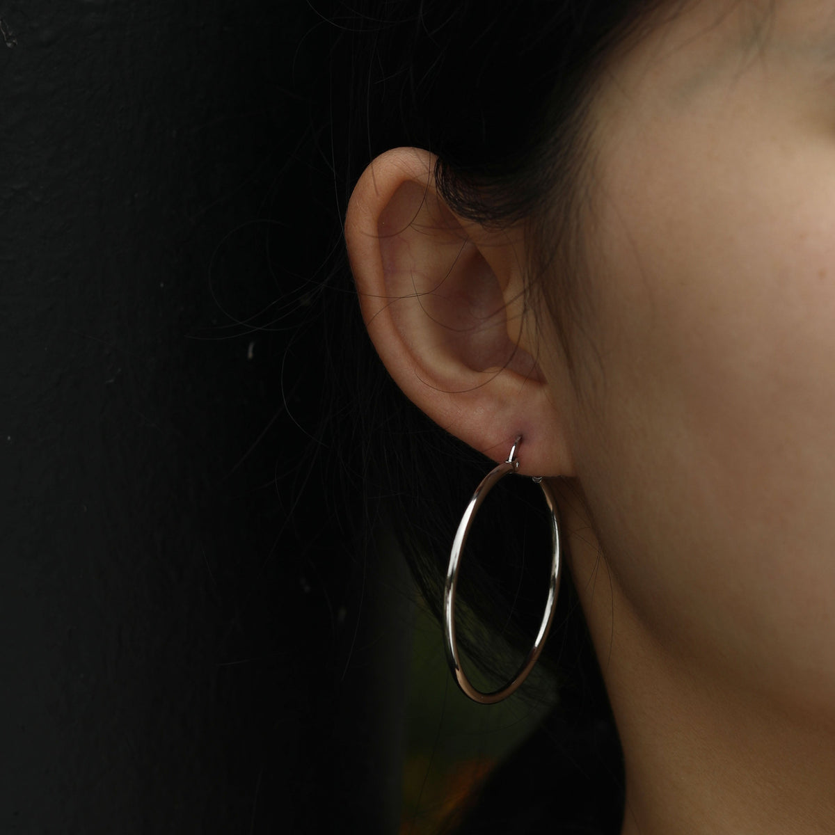 BIANCA Silver: Classic Essential Everyday Basic Round Silver Hoops. Available in 7 Sizes - 1cm to 6cm