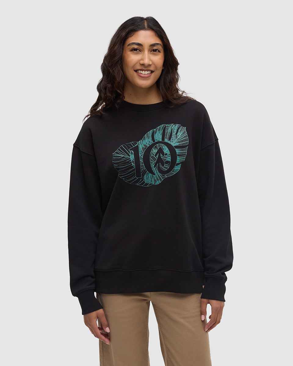 Amazon Greenery Relaxed Logo Crew