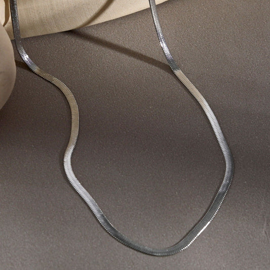 CATANIA: Snake Skin Textured Silver Chain Necklace
