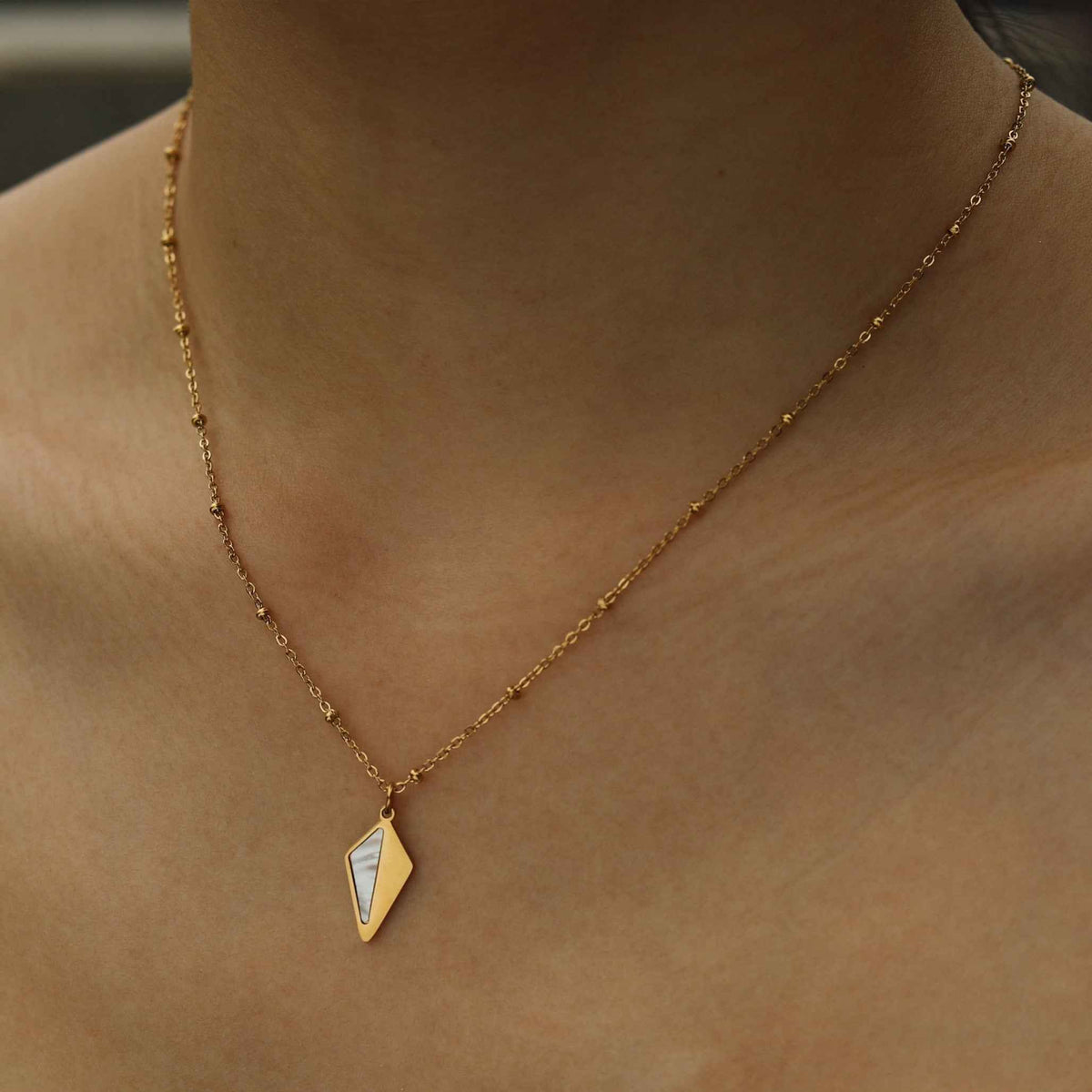 CATORI Minimalist Metal & Shell Diamond Shaped Pendant Necklace