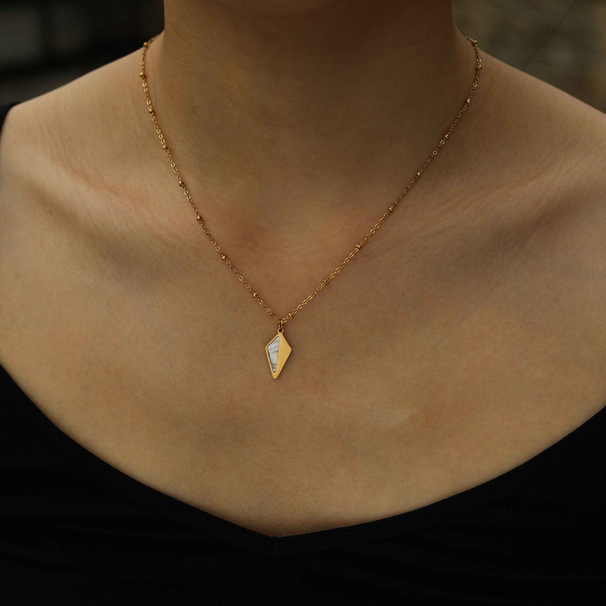 CATORI Minimalist Metal & Shell Diamond Shaped Pendant Necklace