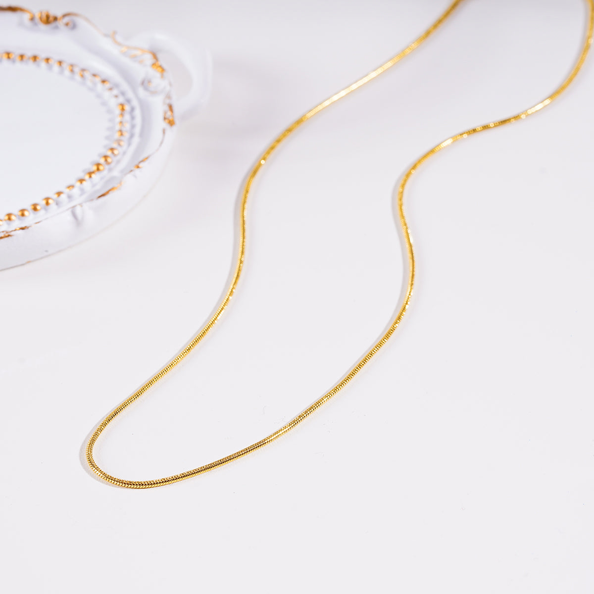 CHASTITY Gold: Dainty Snake Skin Textured Chain Necklace