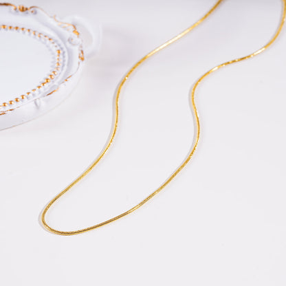 CHASTITY Gold: Dainty Snake Skin Textured Chain Necklace