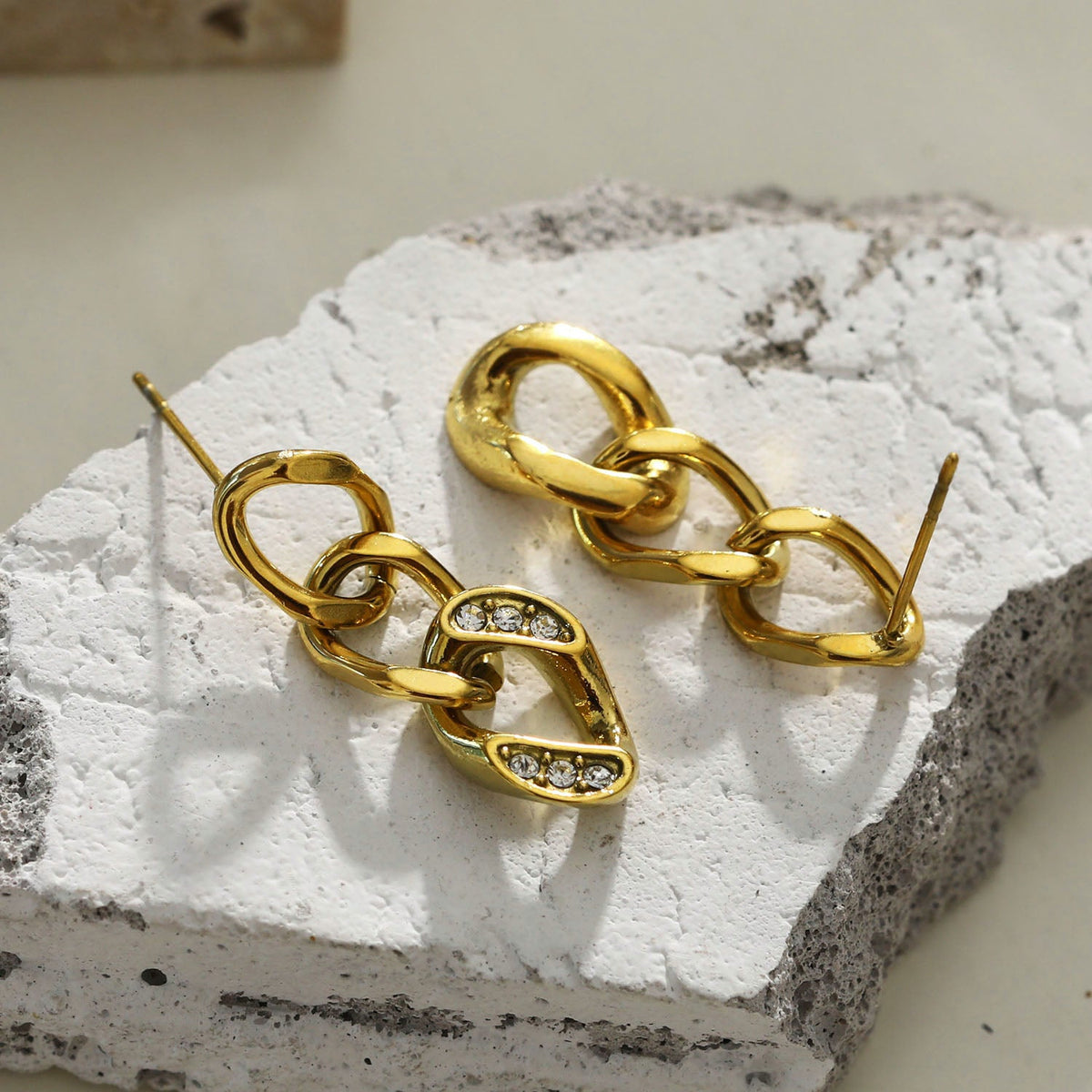 CUBA Cuban-Link Chain Zirconia Drop Earrings