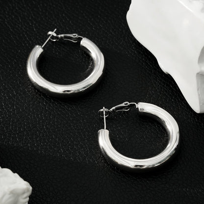 DERIVIER Silver (White Gold): Semi-Wide Essential Hoop Earrings (3.5cm)