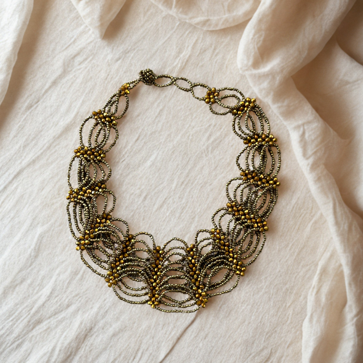 Scalloped Collar Necklace