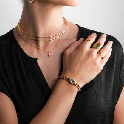 JATDAL Gold: Cuban Link Bracelet with a Dazzling Moissanite Centrepiece