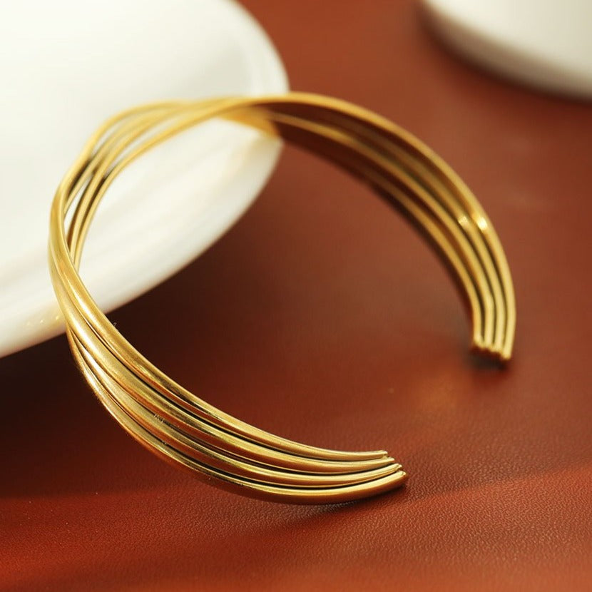 LIVIA Gold: Geometric Lines Bracelet