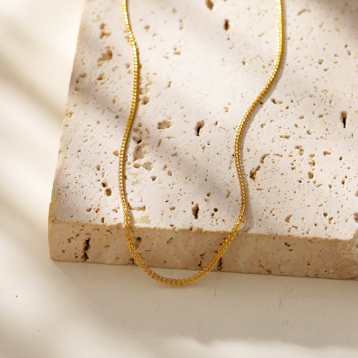 JOSEPHA Gold: Mini Textured Dainty Chain