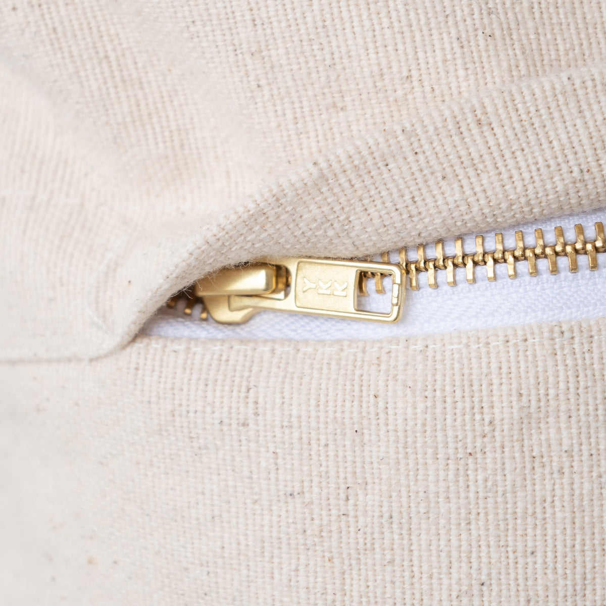 COTTON -BLACK SHERPA