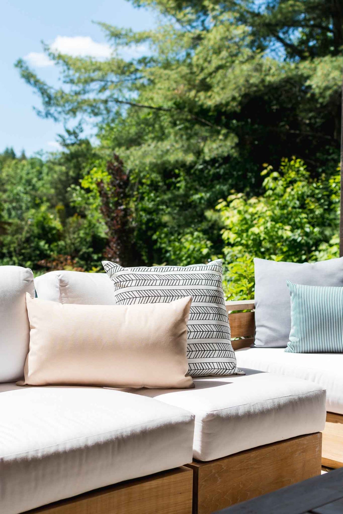 OUTDOOR PILLOW - BEIGE LUMBAR