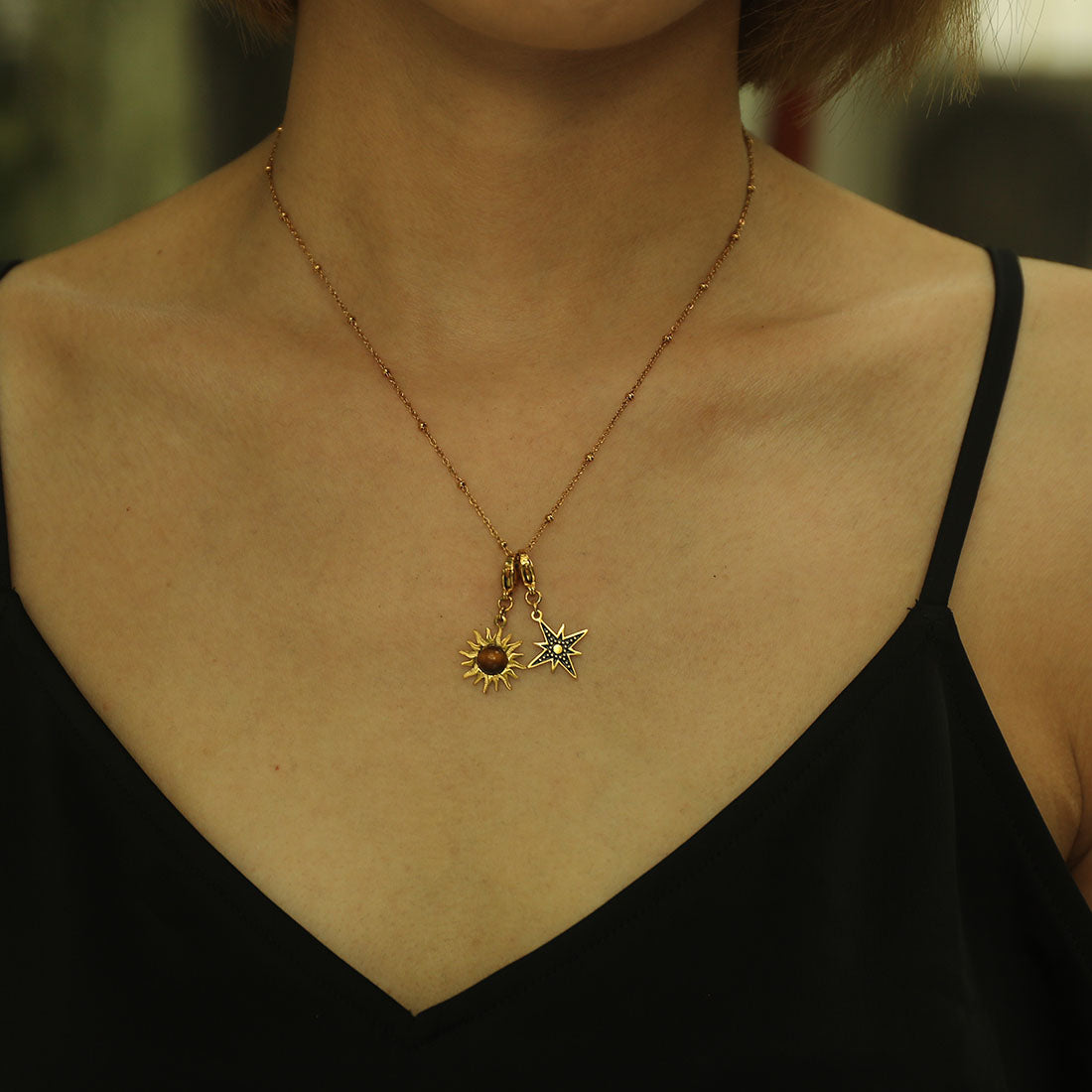 AVERY Charm Necklace Gold
