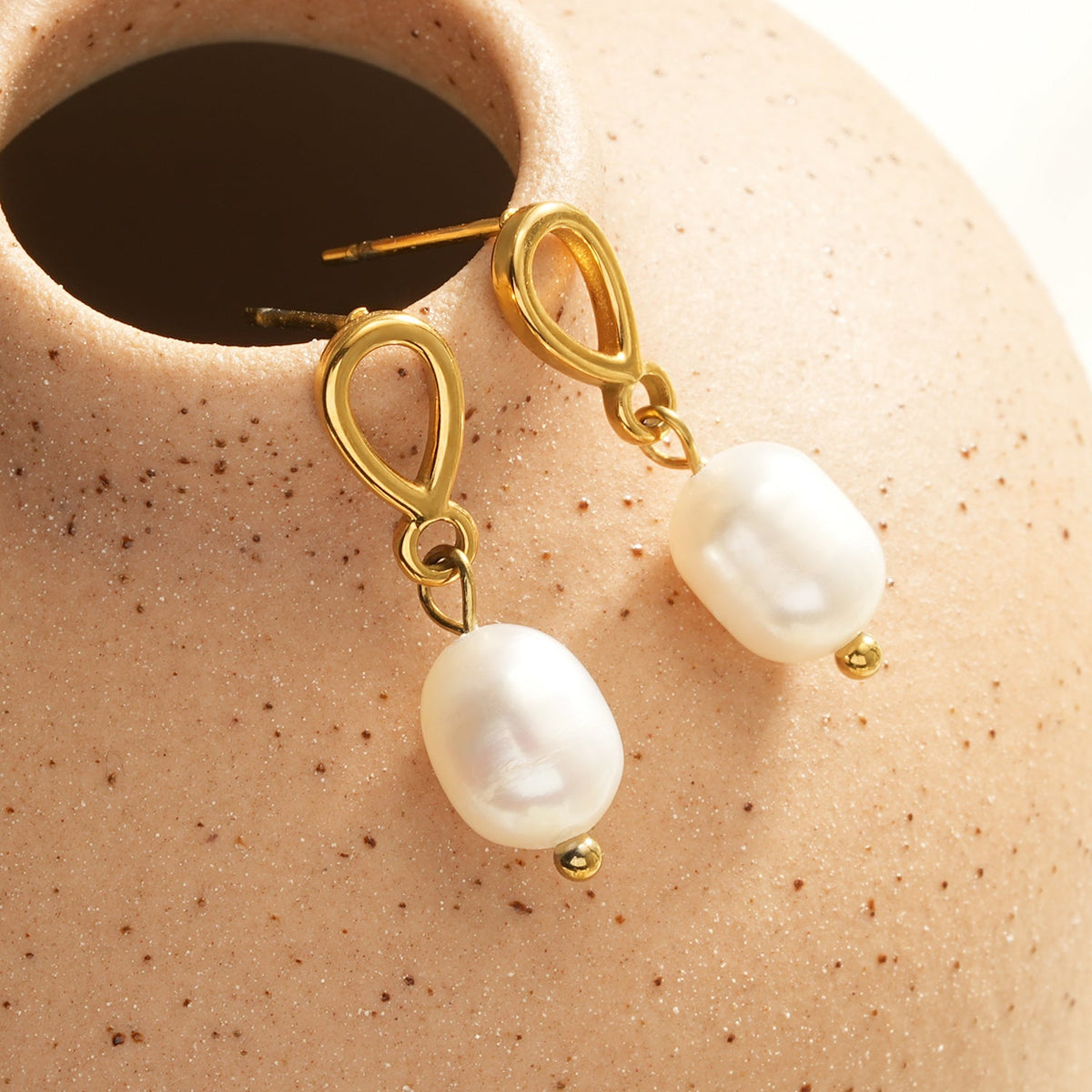 VARKONY Gold: Elegant Small Teardrop Earrings with Lustrous Freshwater Pearls
