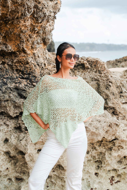 Short Popcorn Knit Poncho - Pistachio