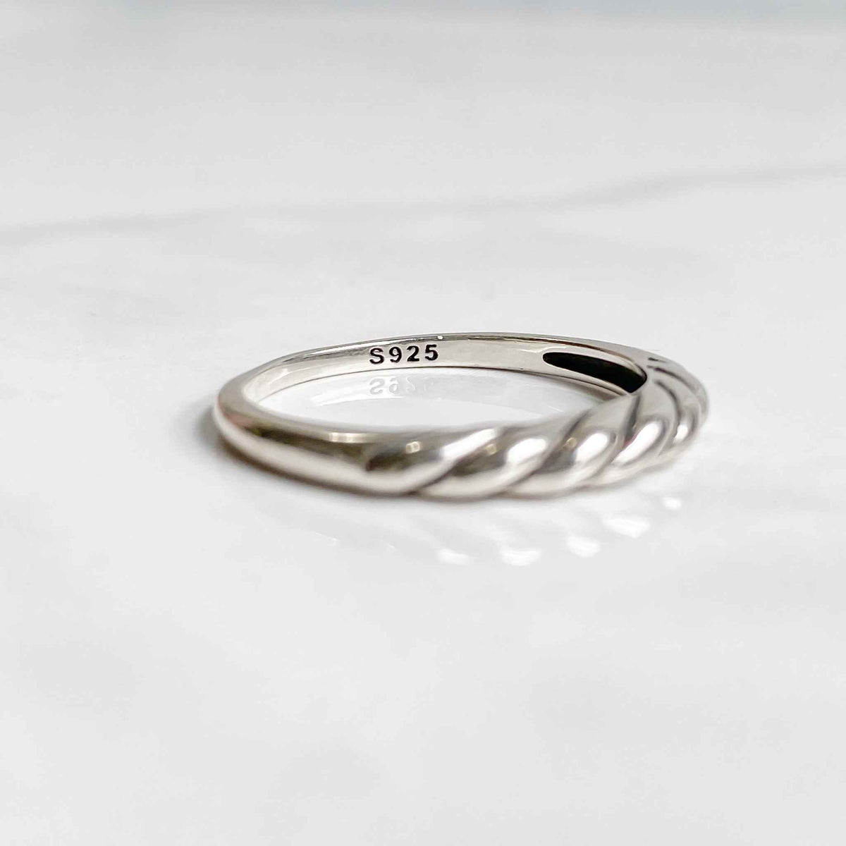 Bague torsadée en argent sterling 925 | SYLVA