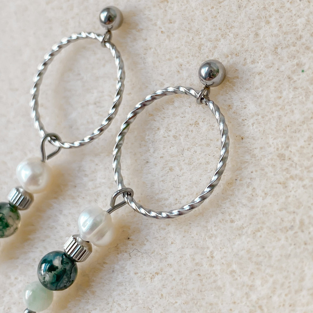 Boucles d’oreilles en pierres naturelles et perles d’eau douce | CHLORIS