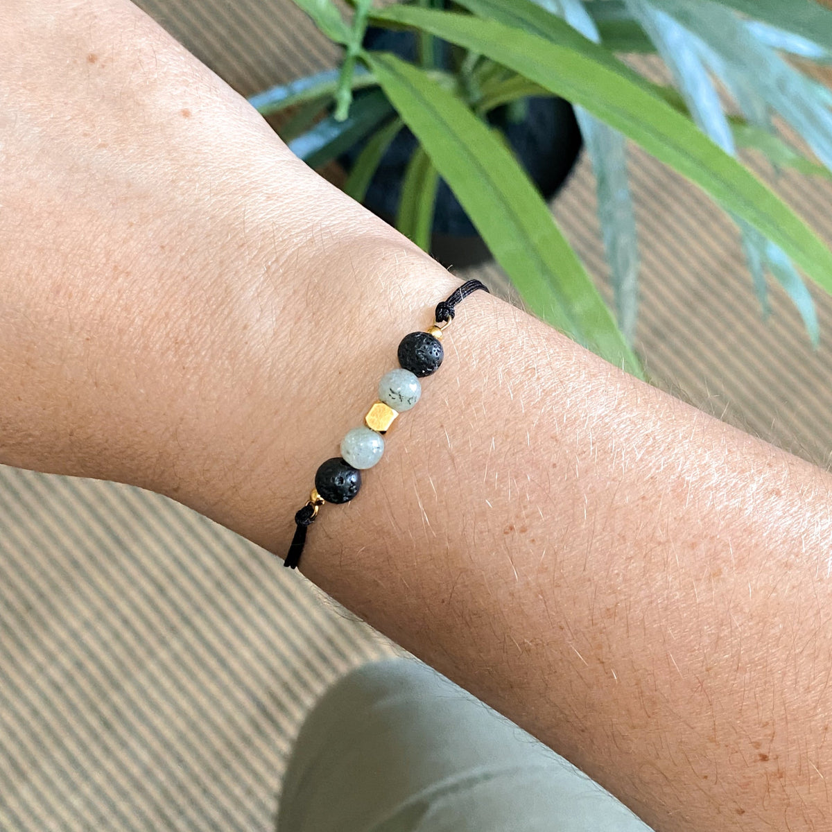 Bracelet cordon diffuseur d’huiles essentielles | NOCTIS