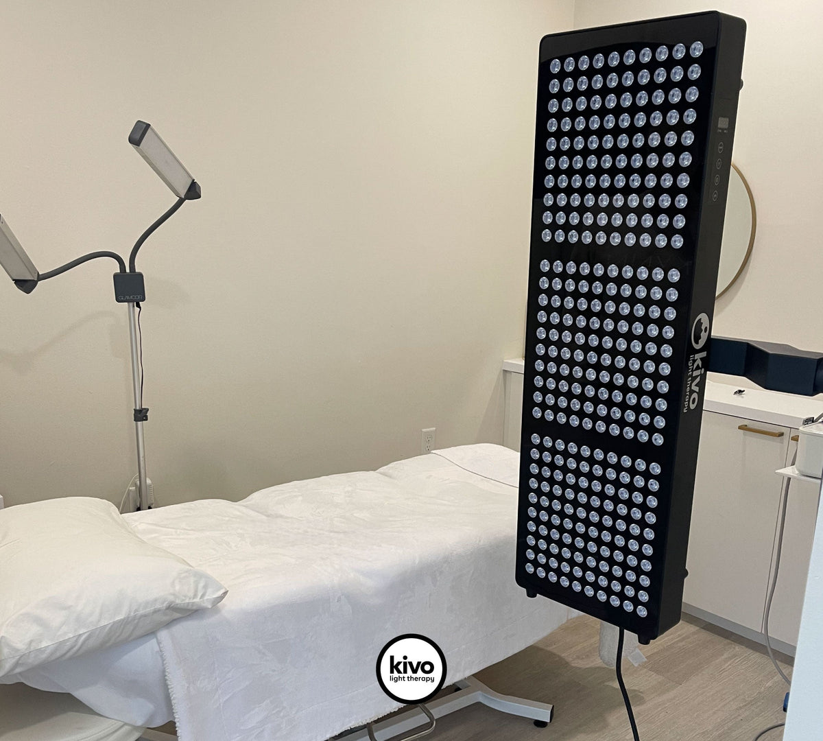 Kivo Elite 1500 - Medium Red Light Therapy Panel
