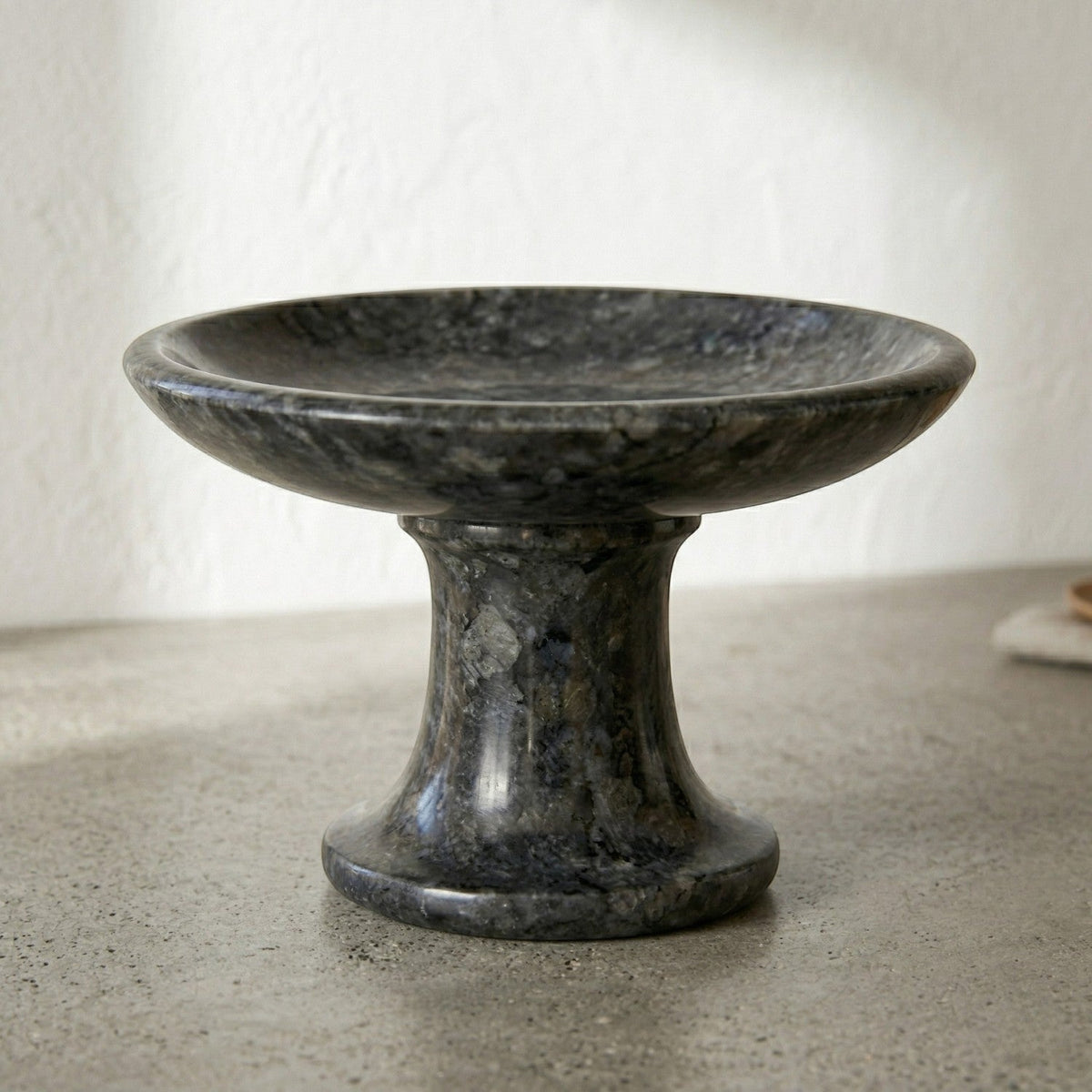 Plateau de service en marbre sur pied - Noir anthracite