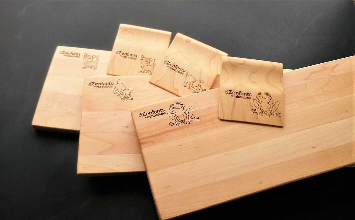 L’ensemble couteau et planche à découper en bois pour  enfant