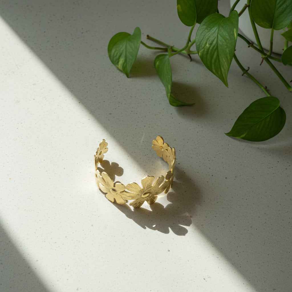Flower Cuff - Gold Stainless Steel
