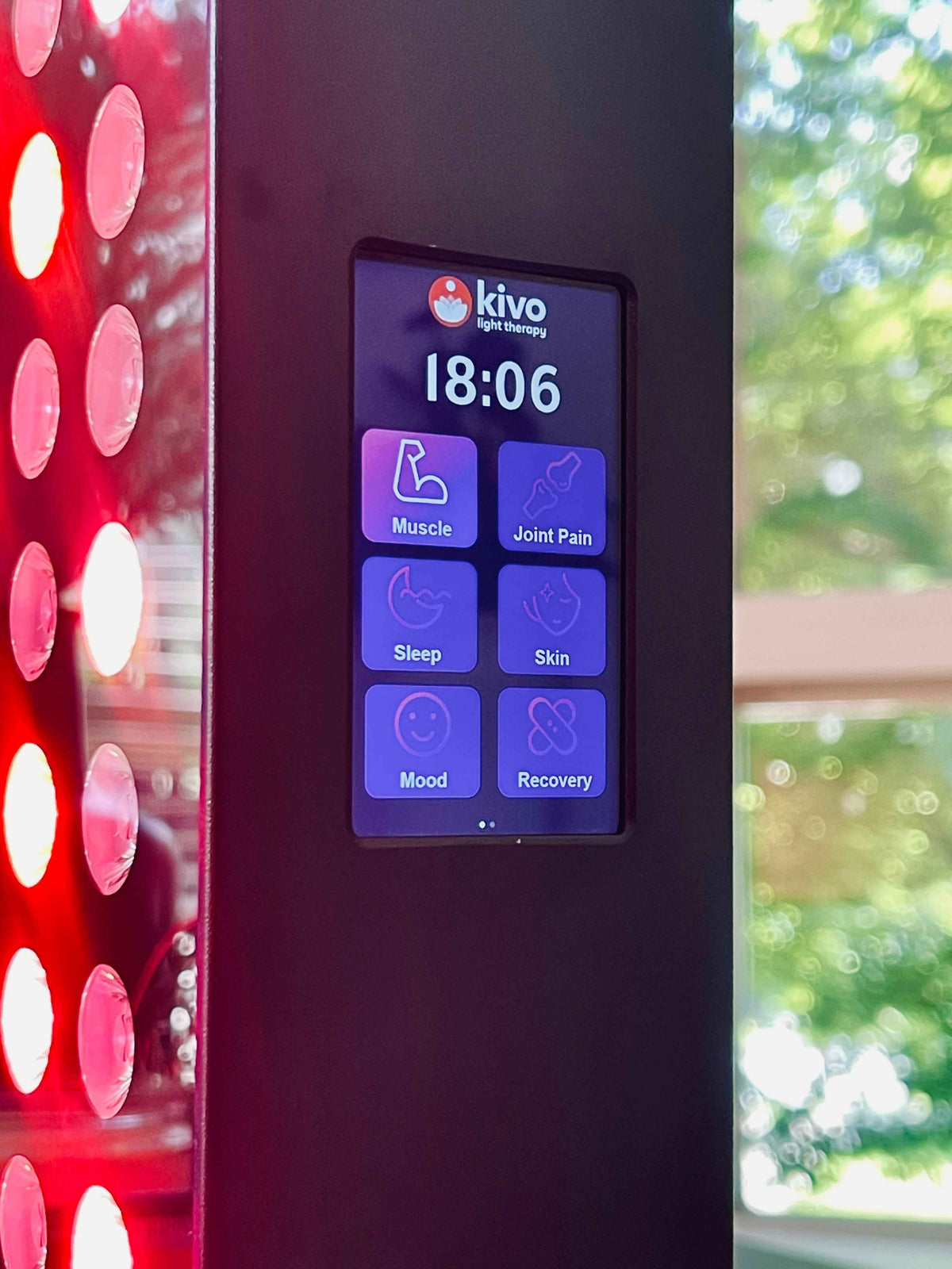 Kivo Pro 1000: Pro Medium Full Body Red Light Therapy Panel